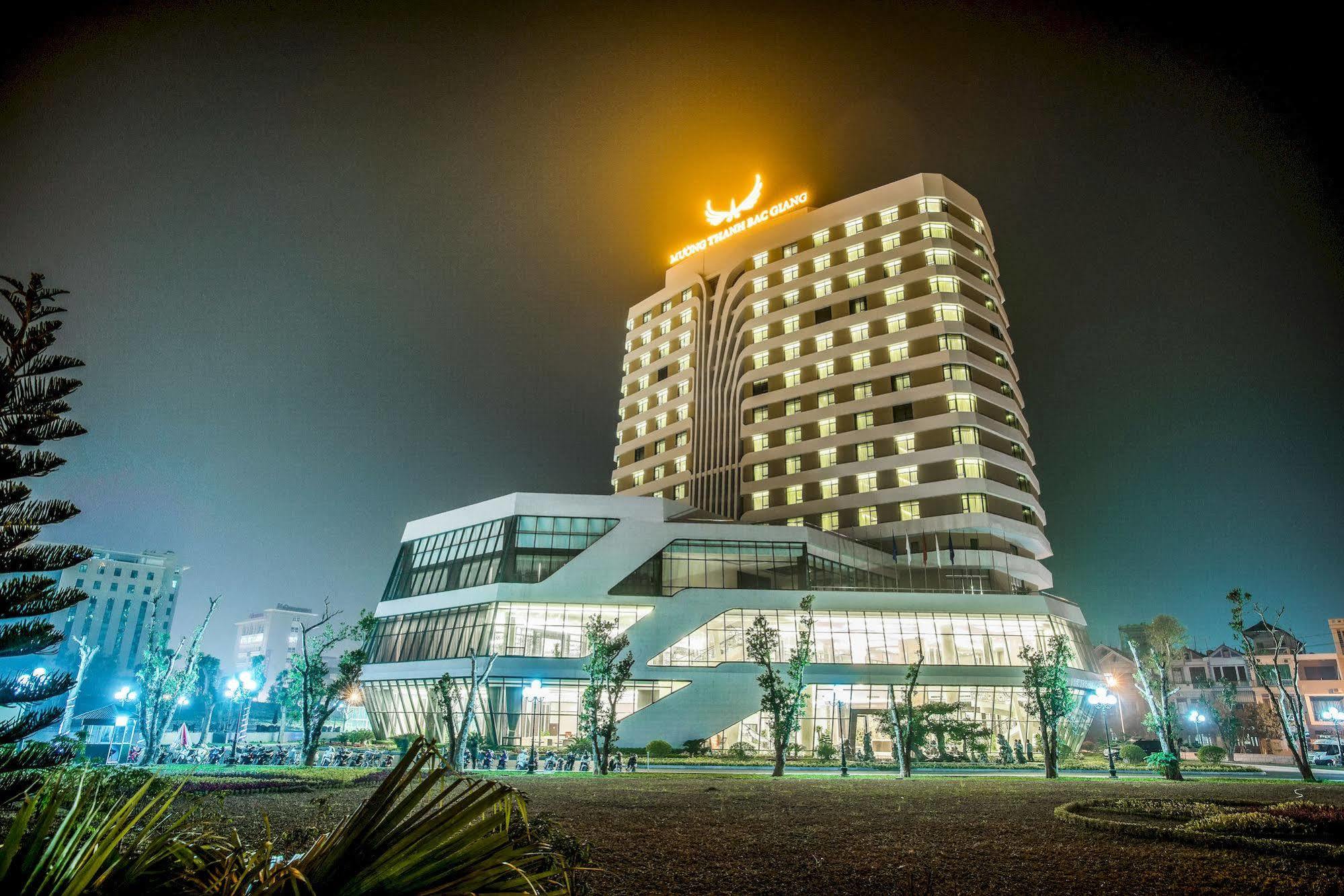 โรงแรมเมือง แท็ง แกรนด์ บัค ชาง Bac Giang ภายนอก รูปภาพ